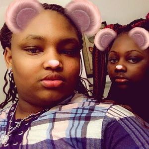 Meet your Posher, Rayonne